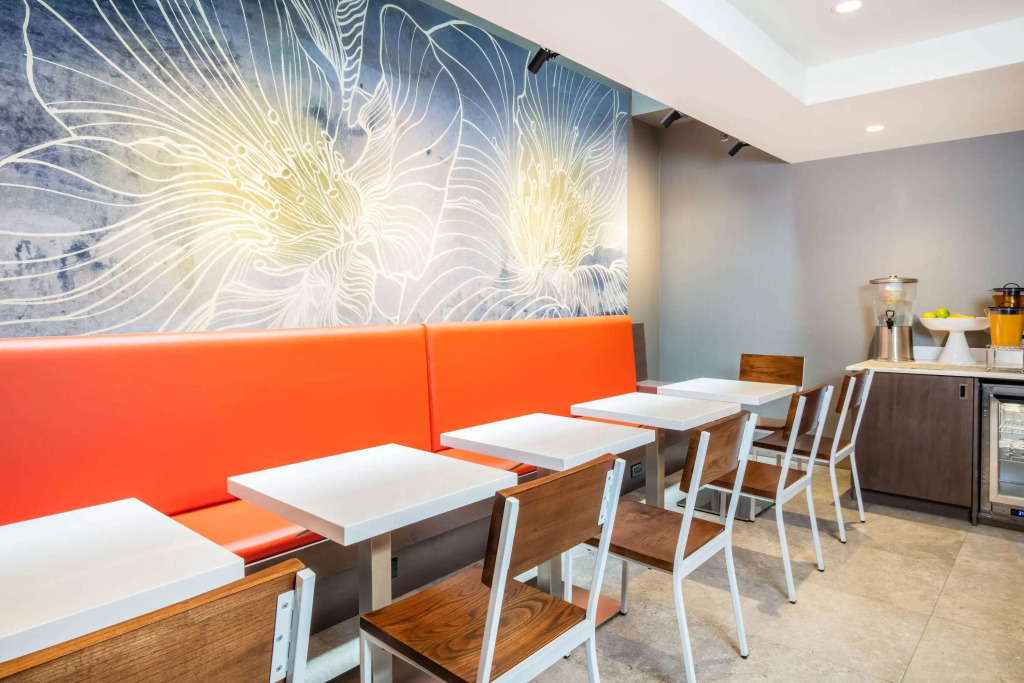La Quinta by Wyndham Time Square South