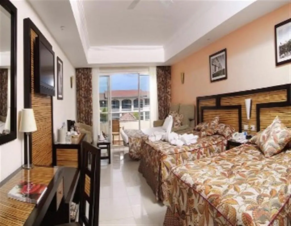 Select Club at Sandos Playacar All Inclusive