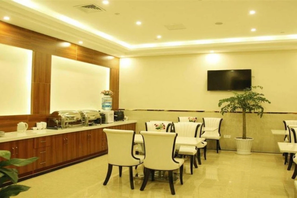 Vatica Langfang Wanda High-speed Railway Station Jianguo Road Hotel