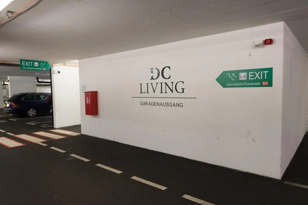 Apartment with parking on premise