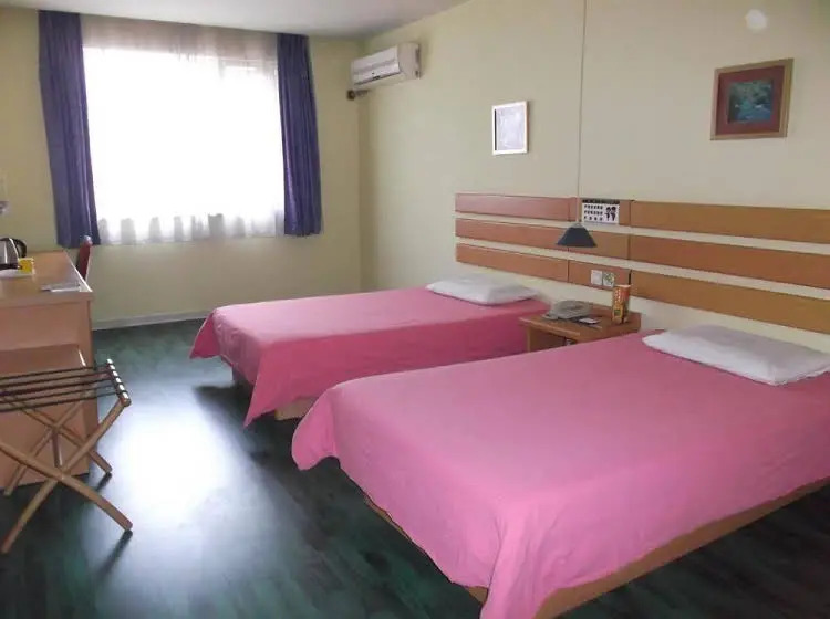 Home Inn Chongqing Xiezitai Subway Station