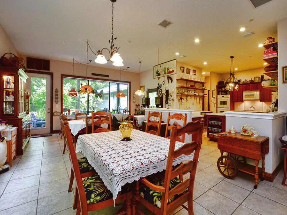 Cinnamon Inn