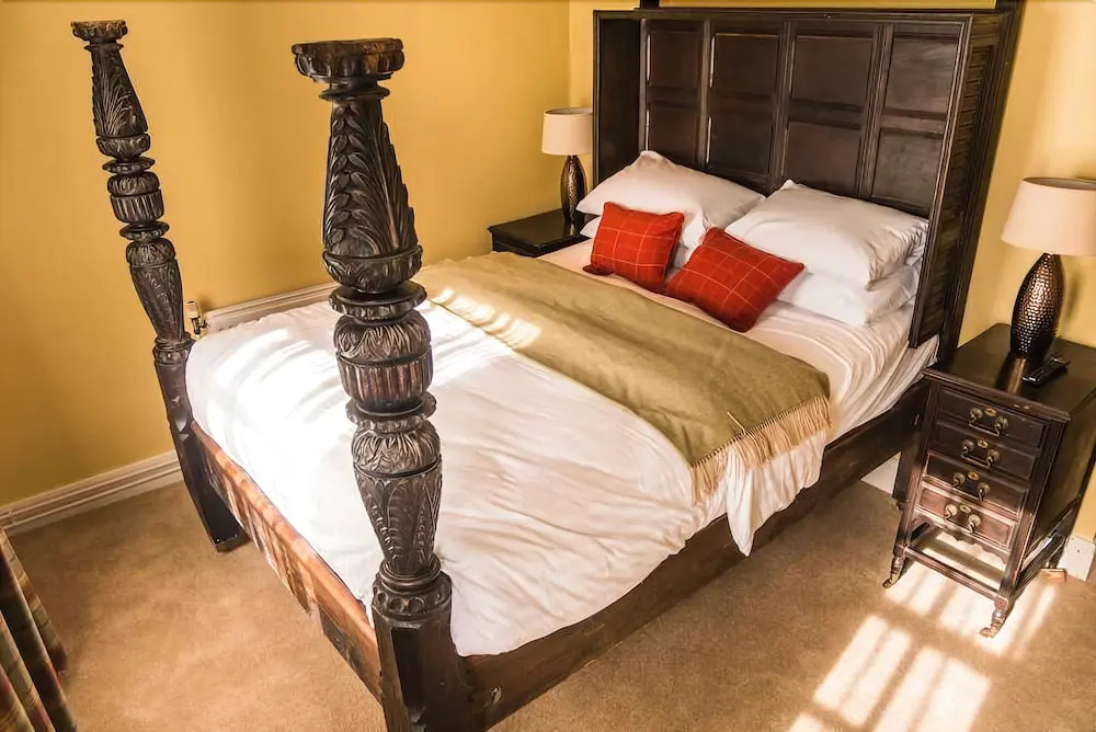 The Black Swan Inn