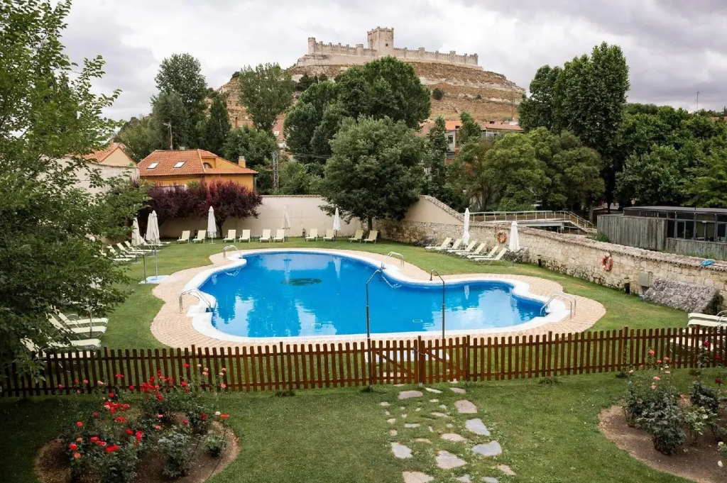 AZZ Peñafiel Las Claras Hotel & Spa