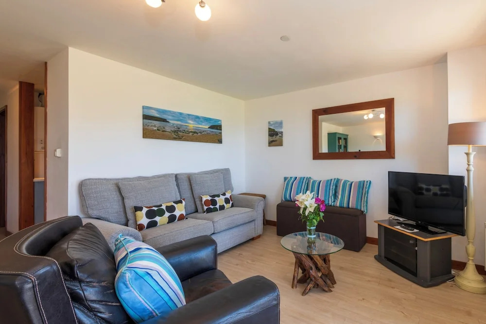 White Lodge Apartments