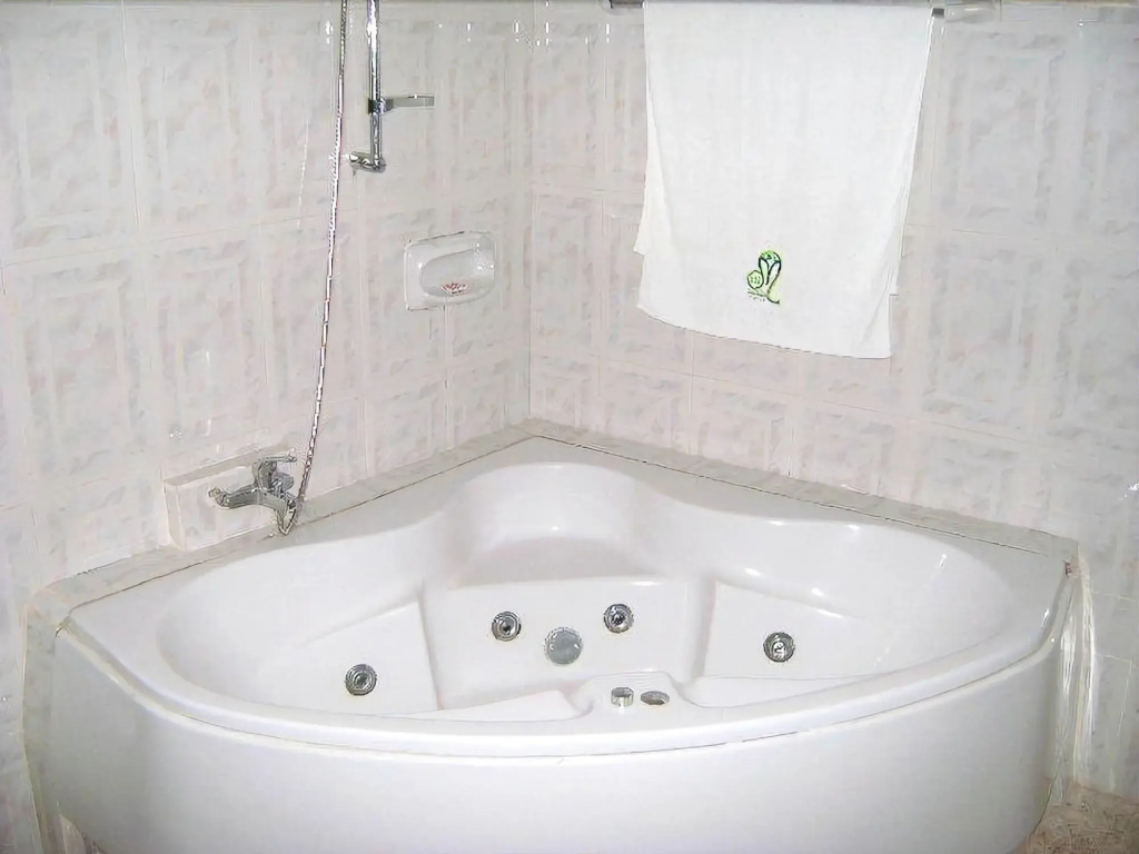 East Airport Guesthouse
