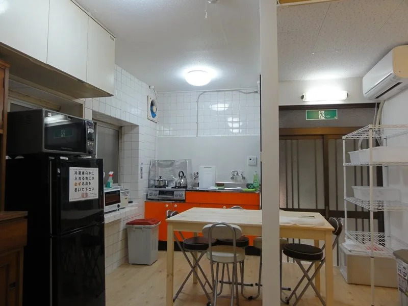 Tennoji Downtown Hostel Women Only (хостел для женщин)