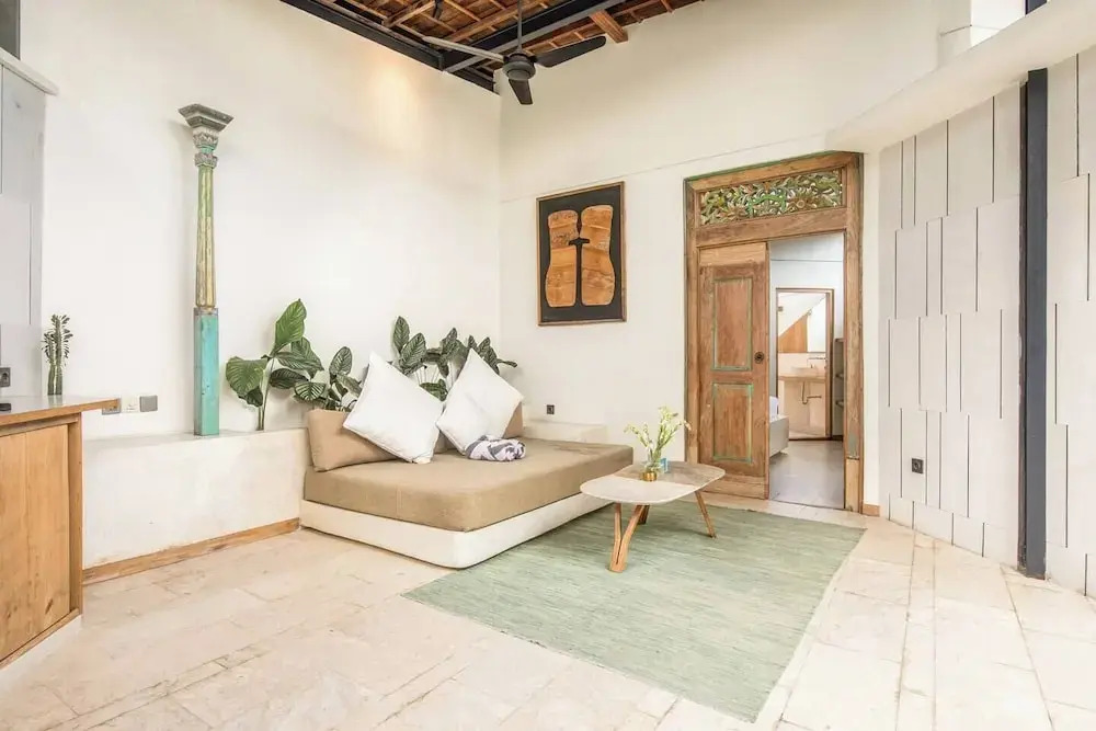 Luxurious 1-BR Villa with Pool, 800m to Echo Beach