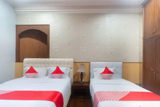 Urbanview Hotel Villa Surya Bandung