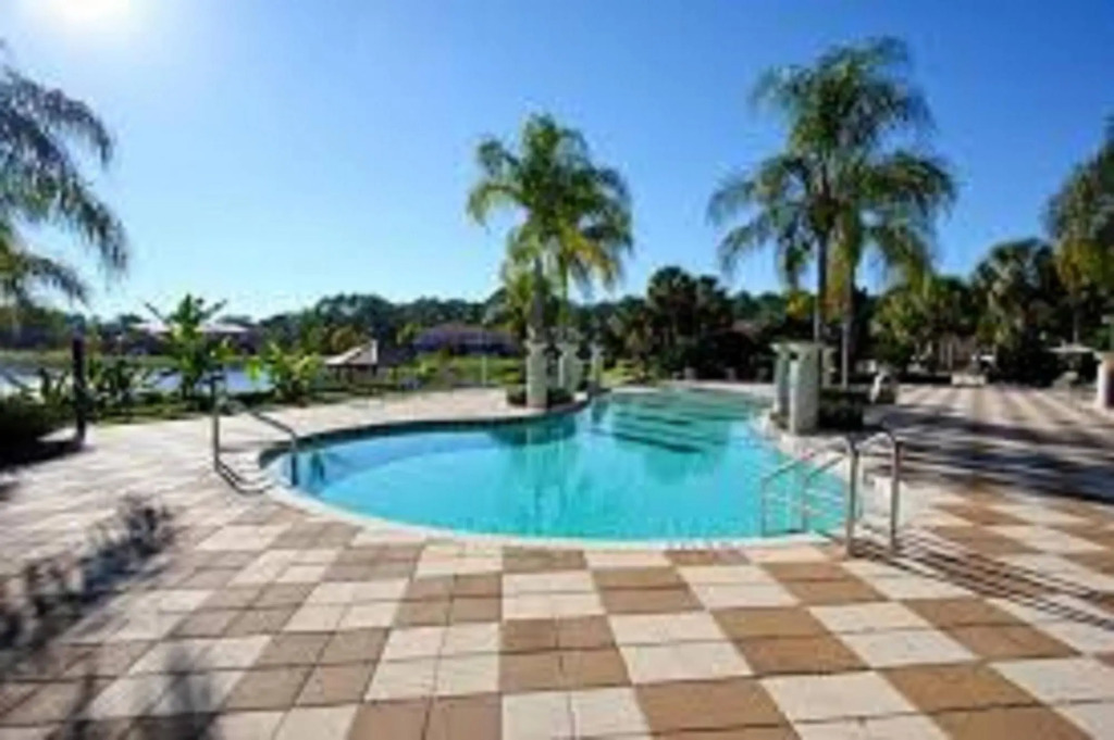 Cozy Home with Hot Tub at Encantada 302