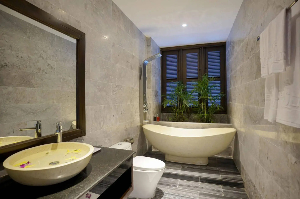Hoi An River Island Villa