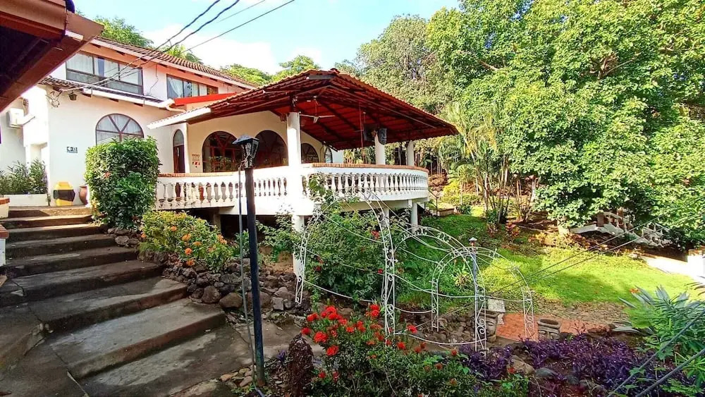 Hotel Casa Blanca