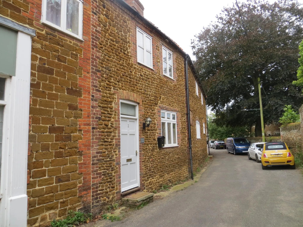 Evelyn House