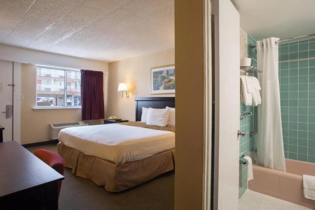Atlantic Motor Inn Near Boardwalk