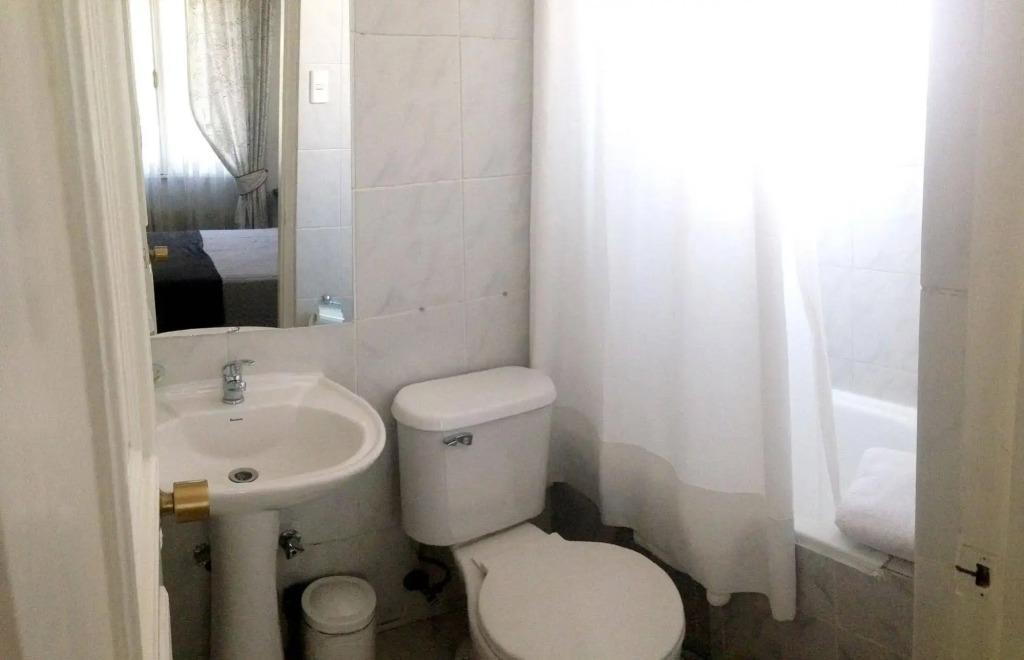 WE Hotel