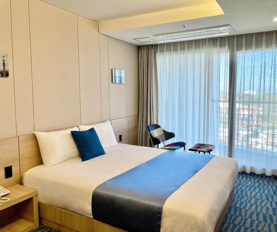 Hotel bridge Seogwipo