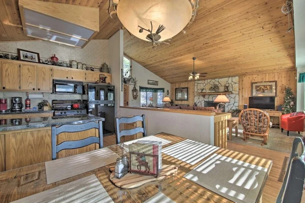 848butte 2 Bedroom Cabin