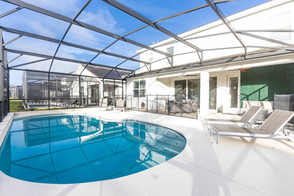 Luxurious Sonoma Home w/Private Pool , Kissimmee, US