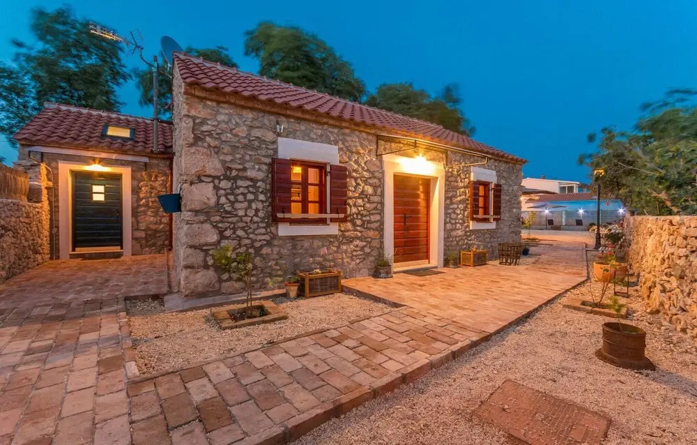 Beautiful Home In Sukosan
