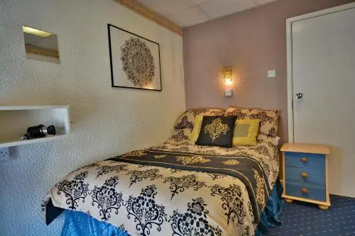 Falklands Hotel