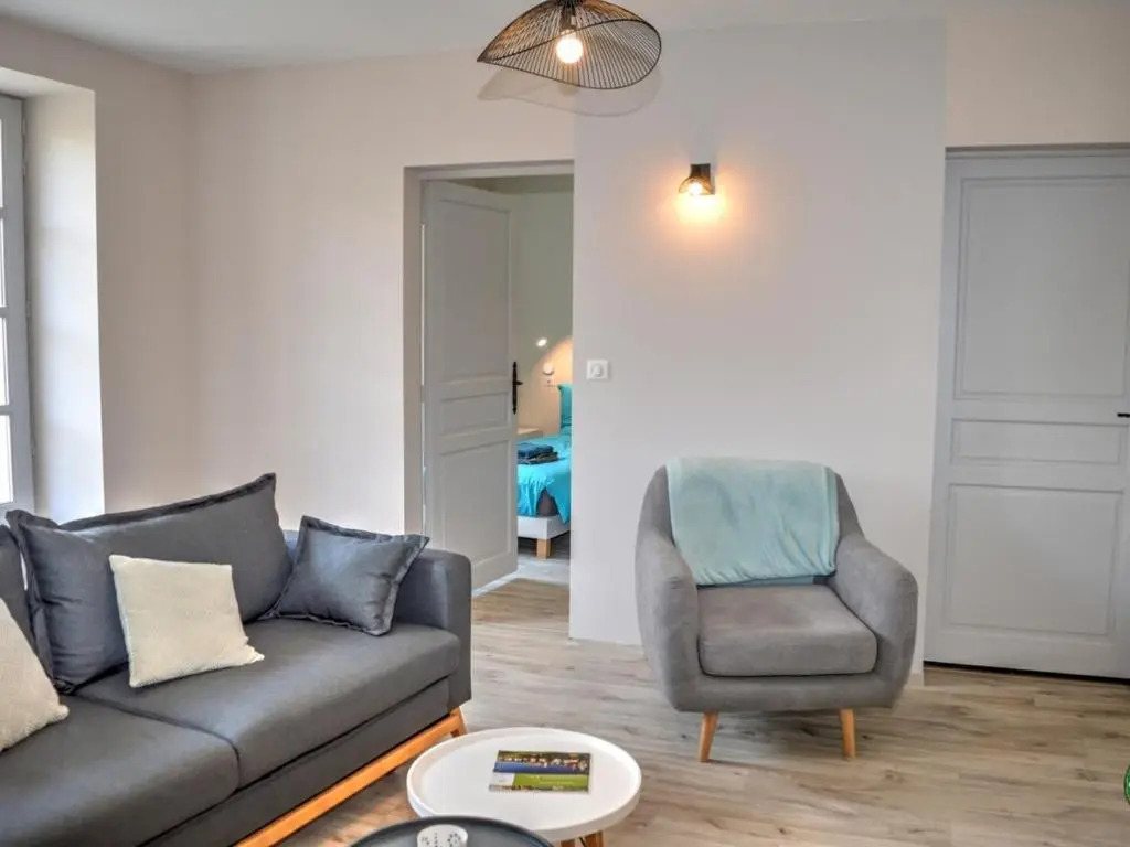 Maison de plain-pied, cour et jardin privé, proche sites touristiques, idéale familles ou amis - FR-1-381-480
