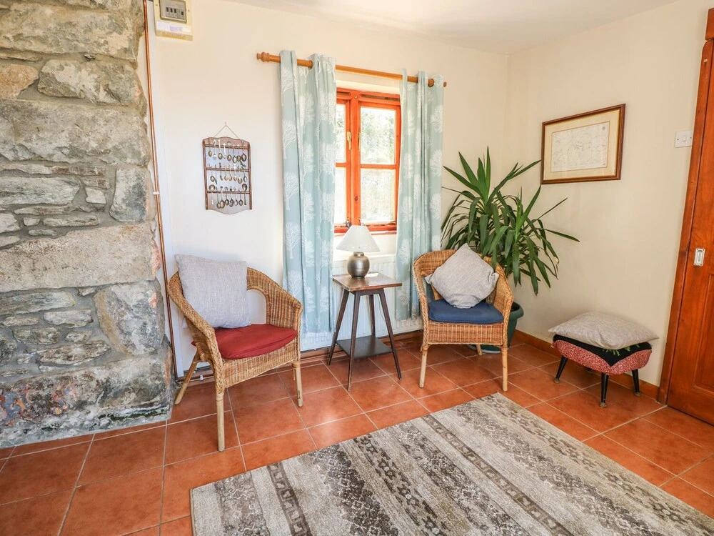 Gwryd Bach Farmhouse