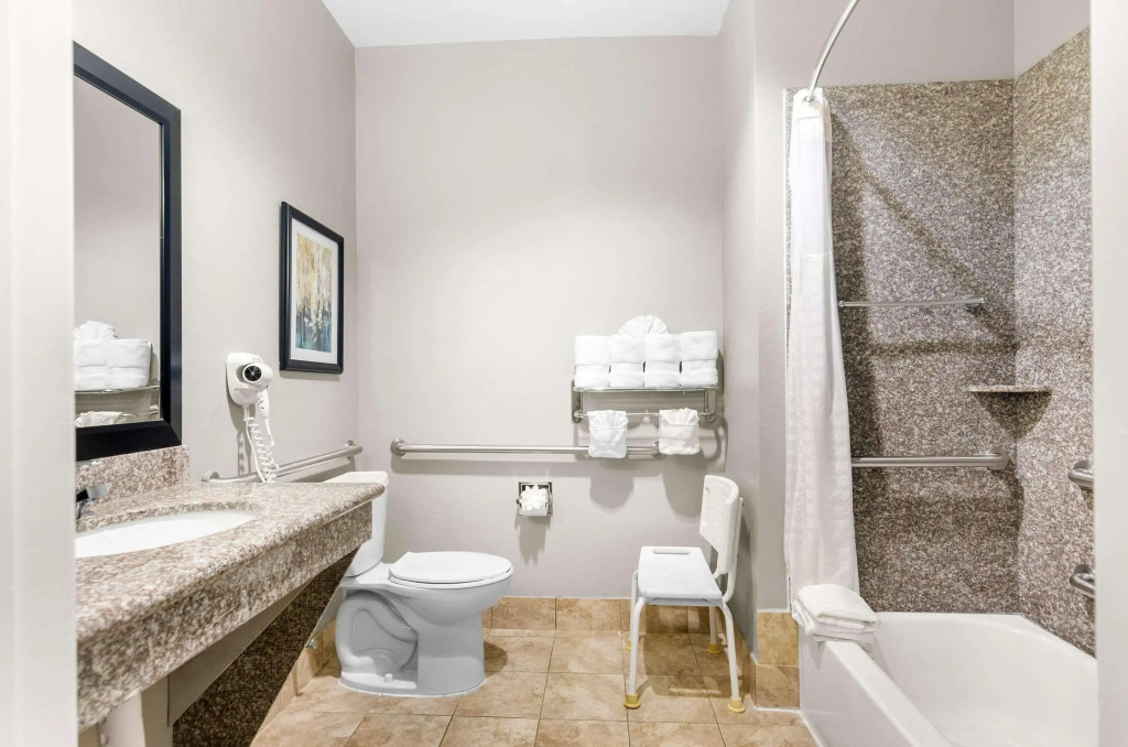 Comfort Suites at Katy Mills