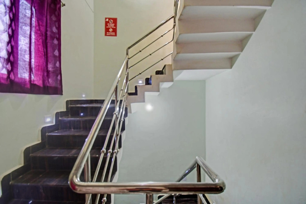 OYO Flagship 80664 Pratikshya A Residency