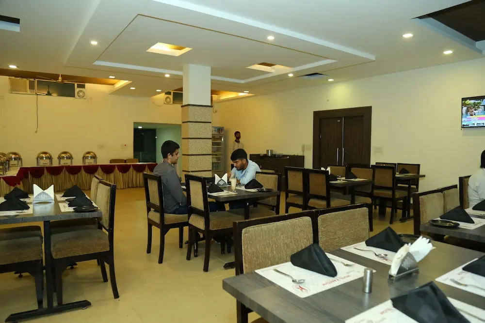Hotel Kanishk