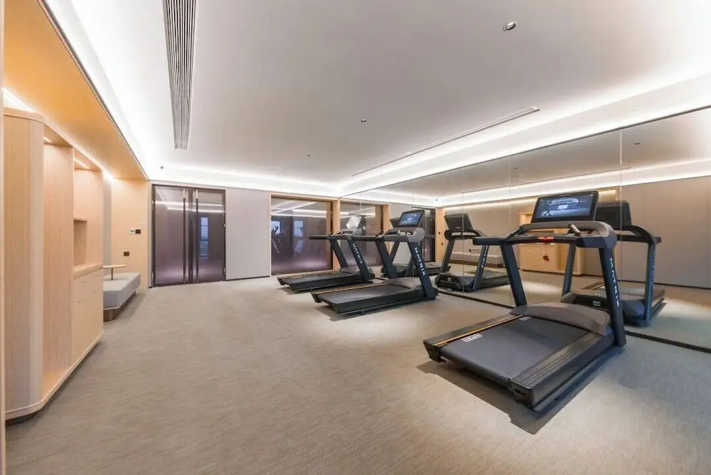 Full Season Hotel-HGH