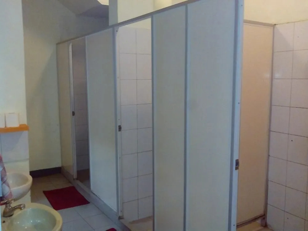 KAMAR KAMAR - Backpacker