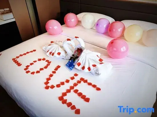 Jinyi Best Hotel (Zhangjiakou High-speed Railway Station)