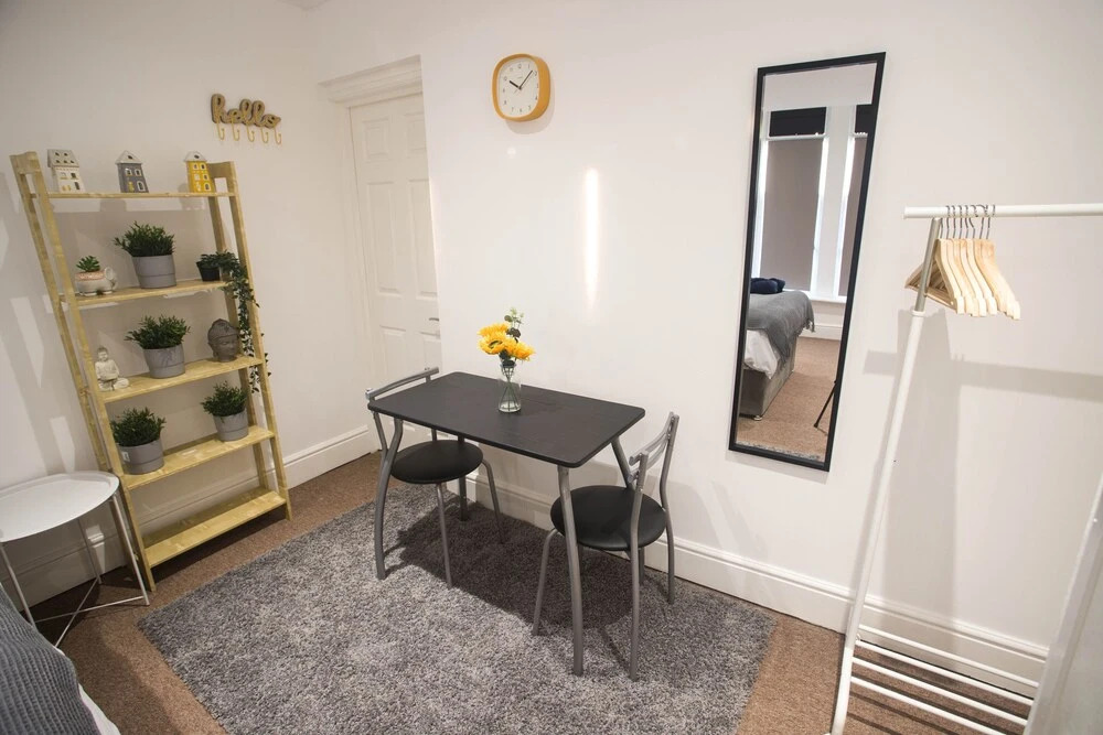 Short Stay Bristol - Stapleton 1 Apartment