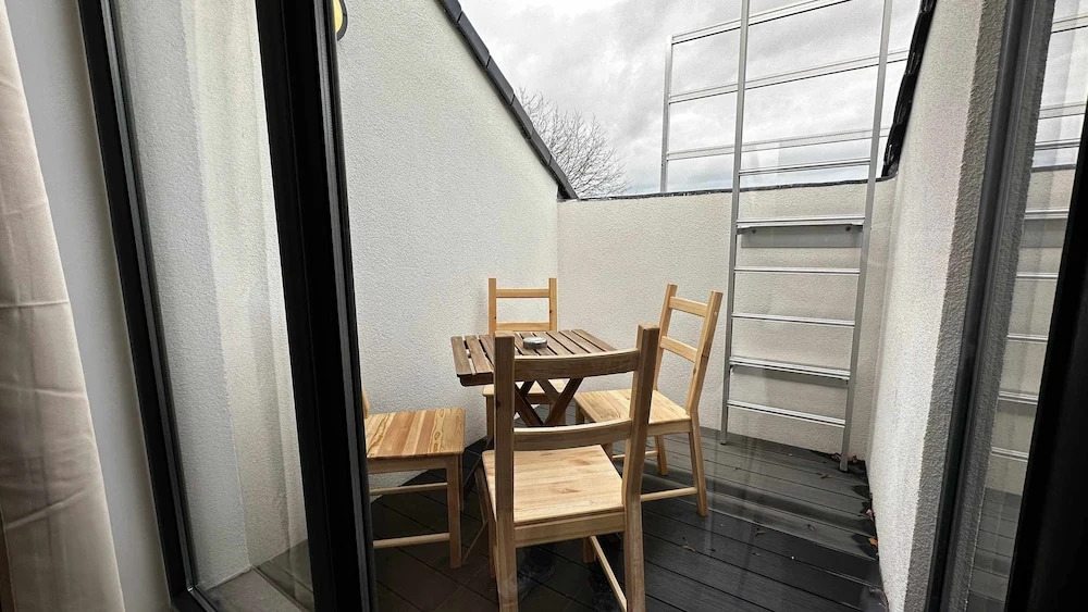 Luxury 1BR Near Fashion District by Oneluxstay