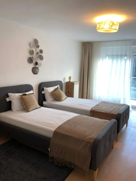 Maximo Apartments