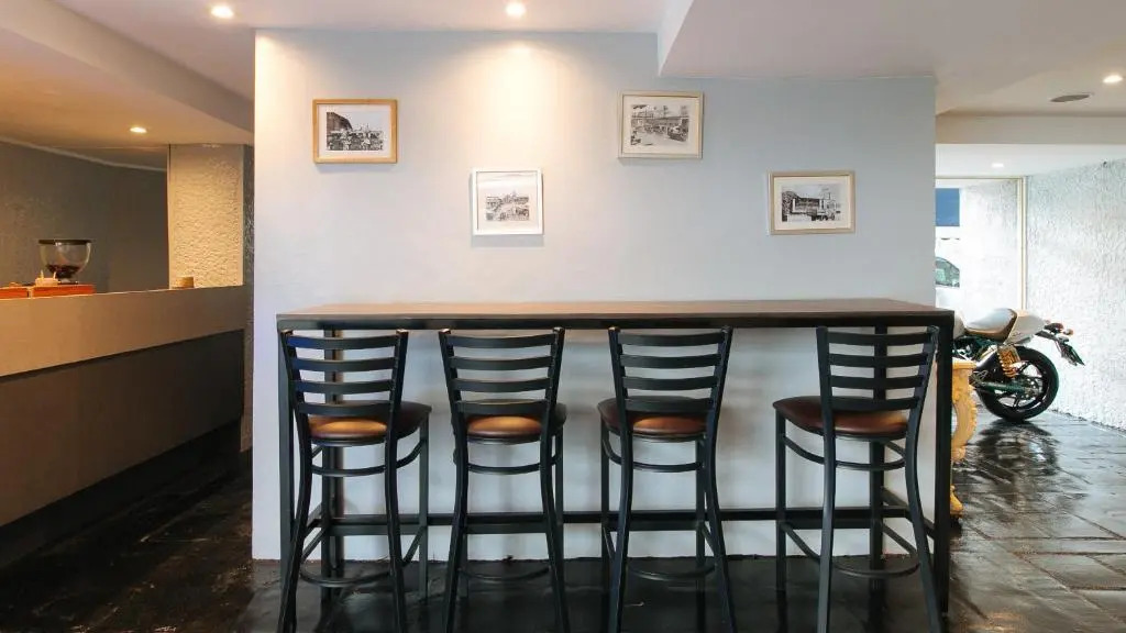 Arzo Hotel Manila
