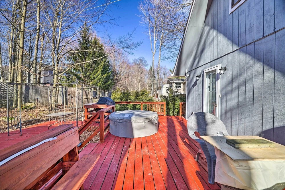 Tobyhanna Home Near Kalahari w/ Lake & Pool Access