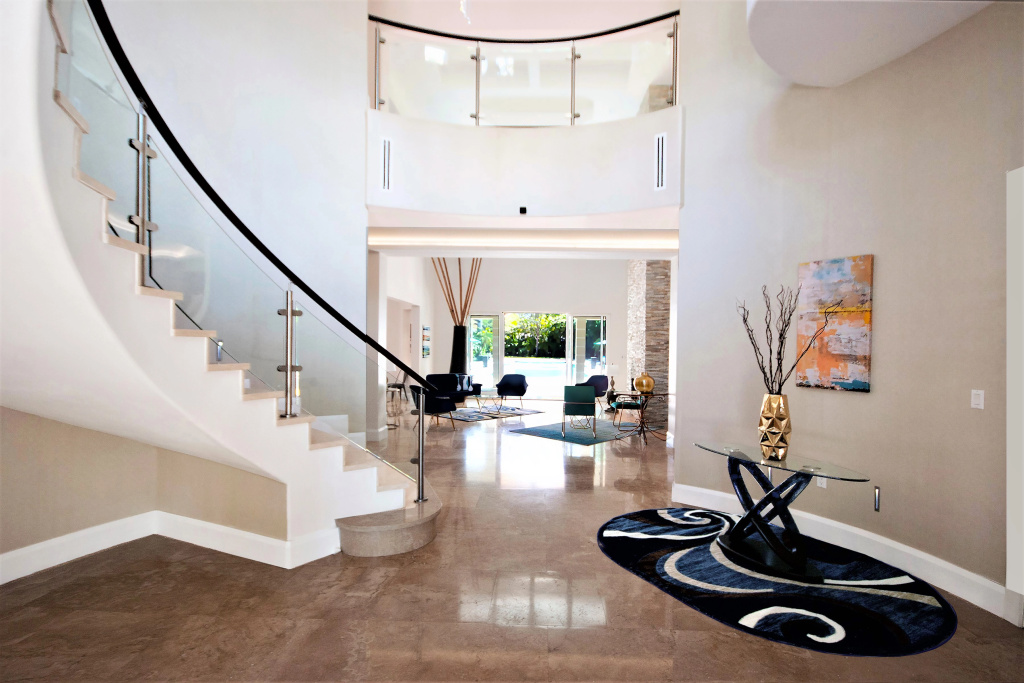Bel Air Luxury Mansion
