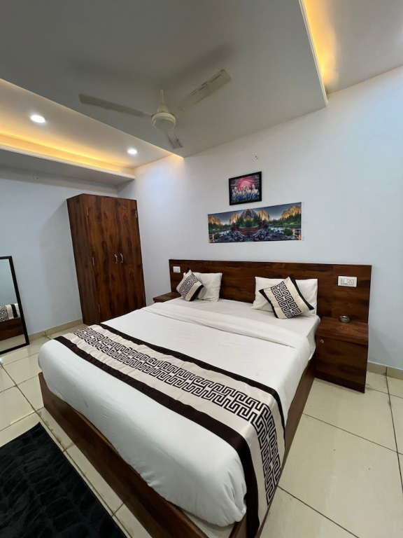 Hotel RK palace near airport