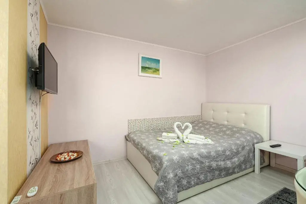 Stone Gate Apartment #1