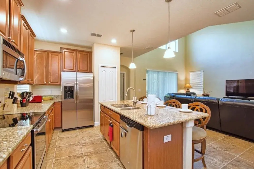 Paradise Palms-5 Bedroom w/pool - 3507PP Home by RedAwning