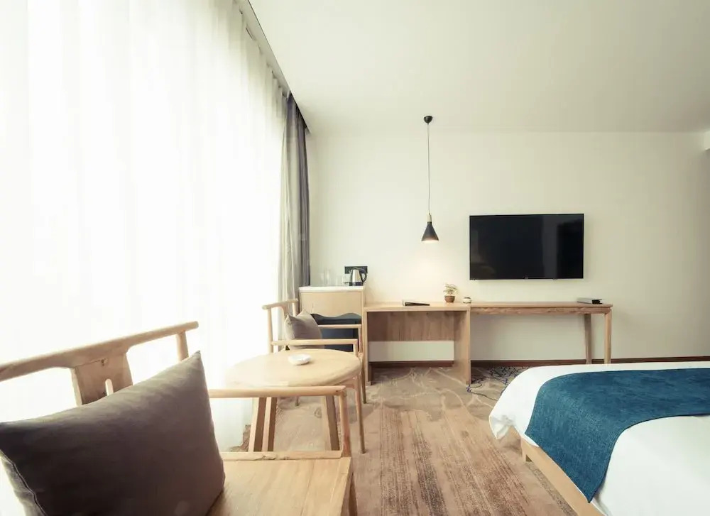Qianna Qianxun Hotel