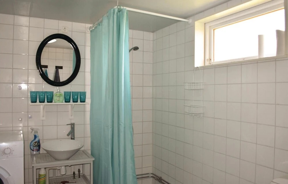 Three-Bedroom Holiday Home In Lottorp