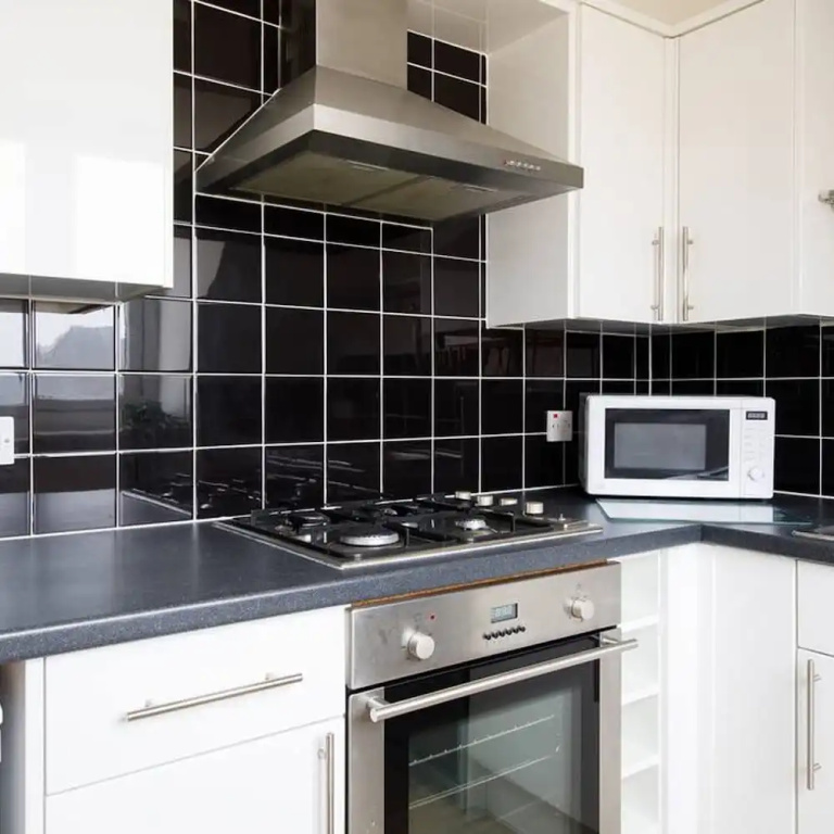 Lovely Selsey Apartment With sea Views Sleeps 4