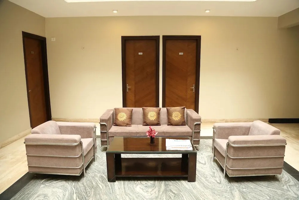 Royal Residence Huda City Centre