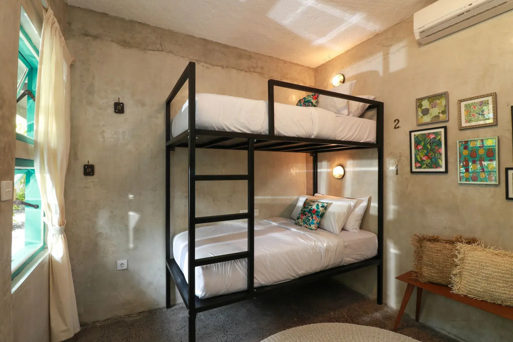 Kosta Hostel