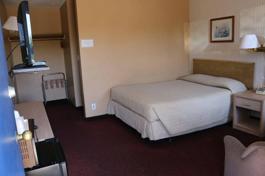 Studio 6 Suites - Albany, OR
