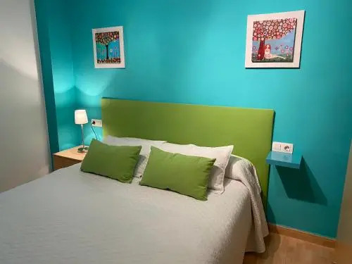 Apartamentos Alcañiz, Ana