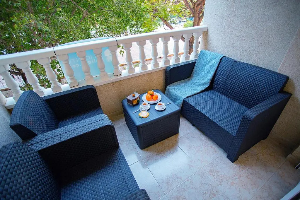 113 Beach and Trees - Alicante Holiday