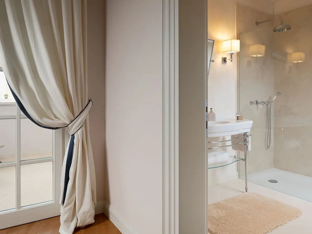 Villa in Vabriga with Private Pool & Garden